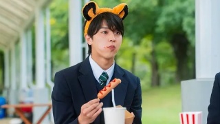 修學旅行時被分進了合不來的組劇照