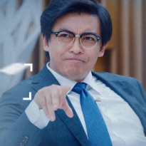李佳航