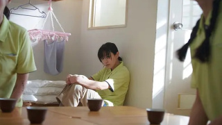 高墙之内的理发室剧照