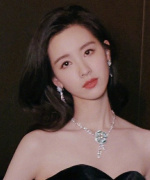 陈都灵