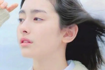 Meet Akari early