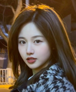 李佳佳