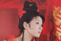 黄奕