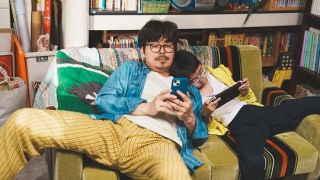 晚上好，我们是朝山家。剧照