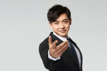李佳航
