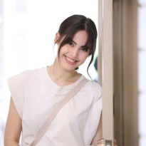 Urassaya Sperbund（Yaya）