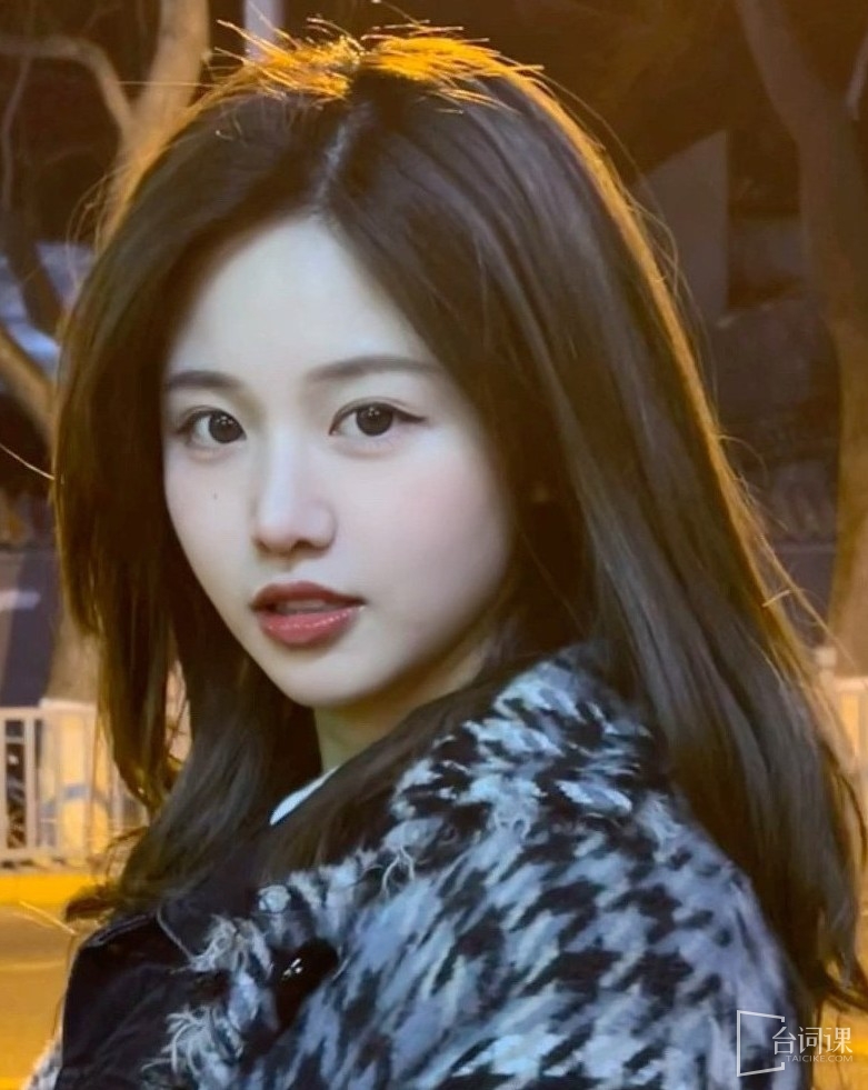 李佳佳