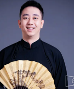 王自健
