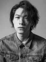 蒋昀霖