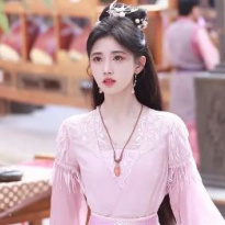 鞠婧祎