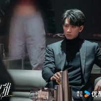 王子奇