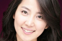 申東美