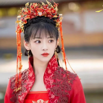 林津伊