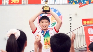 欢乐家长群2剧照